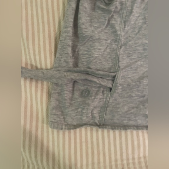 Lululemon grey wrap top. Size 4. - Picture 3 of 4